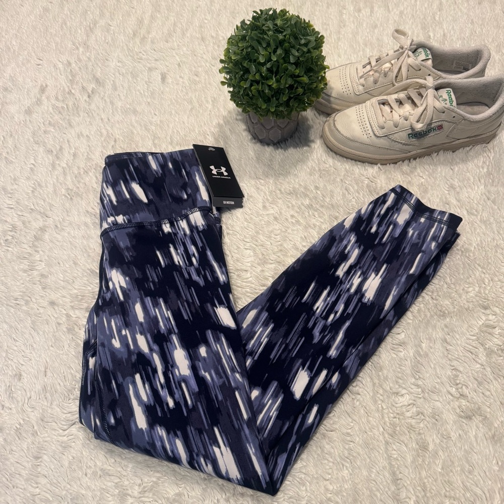 NWT Under Armour Blue Patterned Leggings
